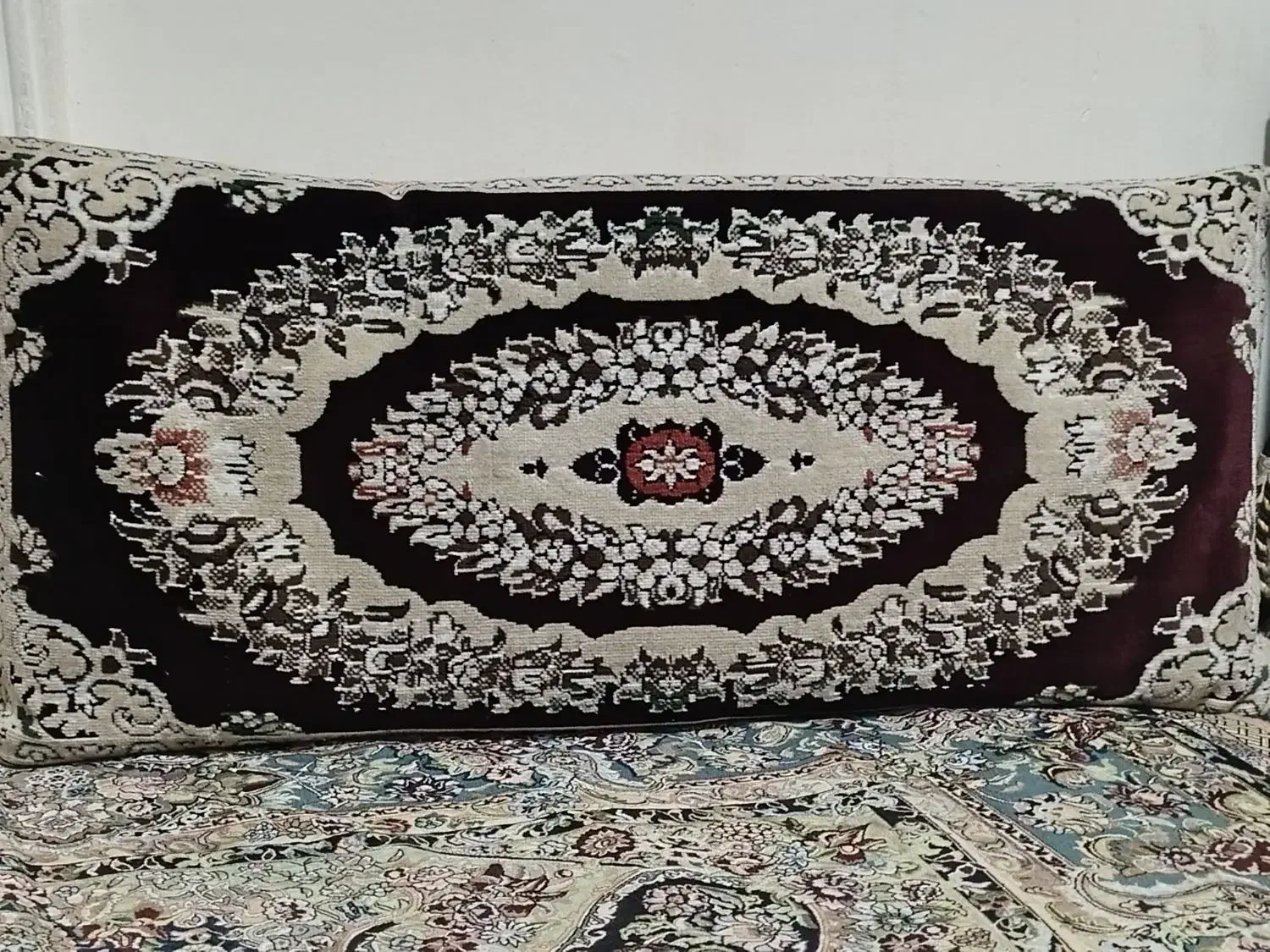 پشتی|پشتی|مشهد, خواجه ربیع|دیوار