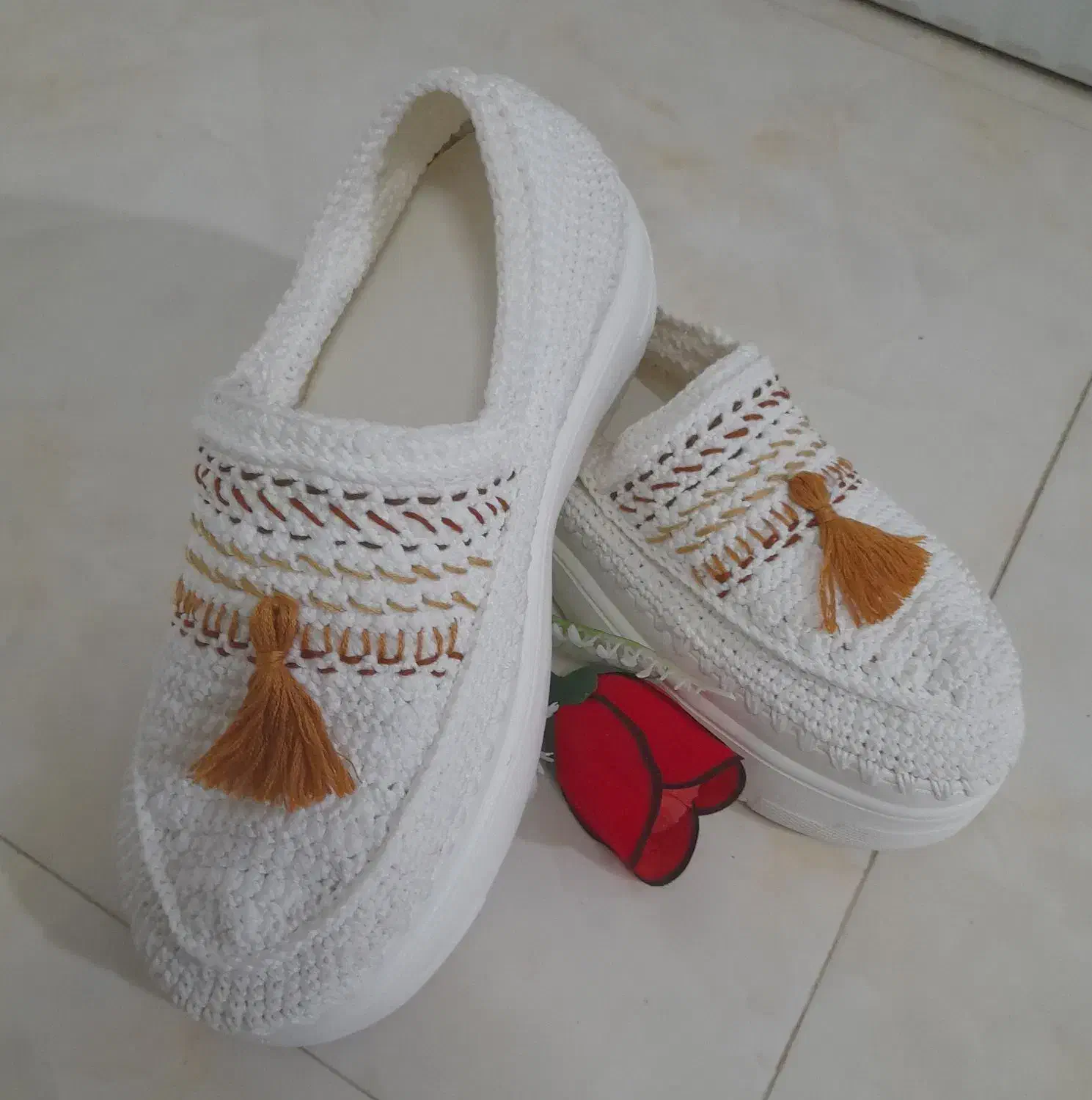 گیوه زنانه ومردانه|کیف، کفش، کمربند|فردوس (خراسان), |دیوار