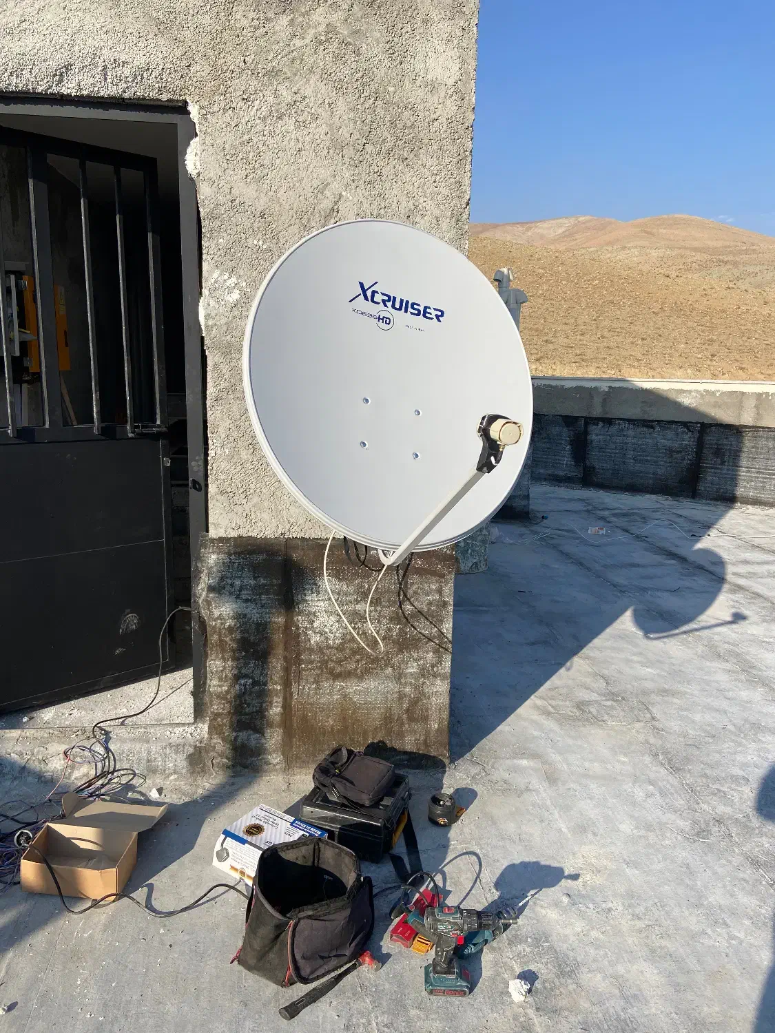 نصب نصاب فروش انتن ثابت مرکزی گردان دوربین دزدگیر|خدمات پیشه و مهارت|دماوند, گیلاوند|دیوار