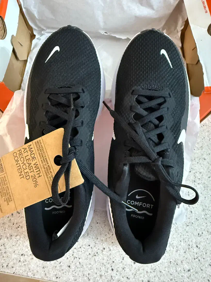 کتونی نایک|کیف، کفش، کمربند|قائمشهر, |دیوار