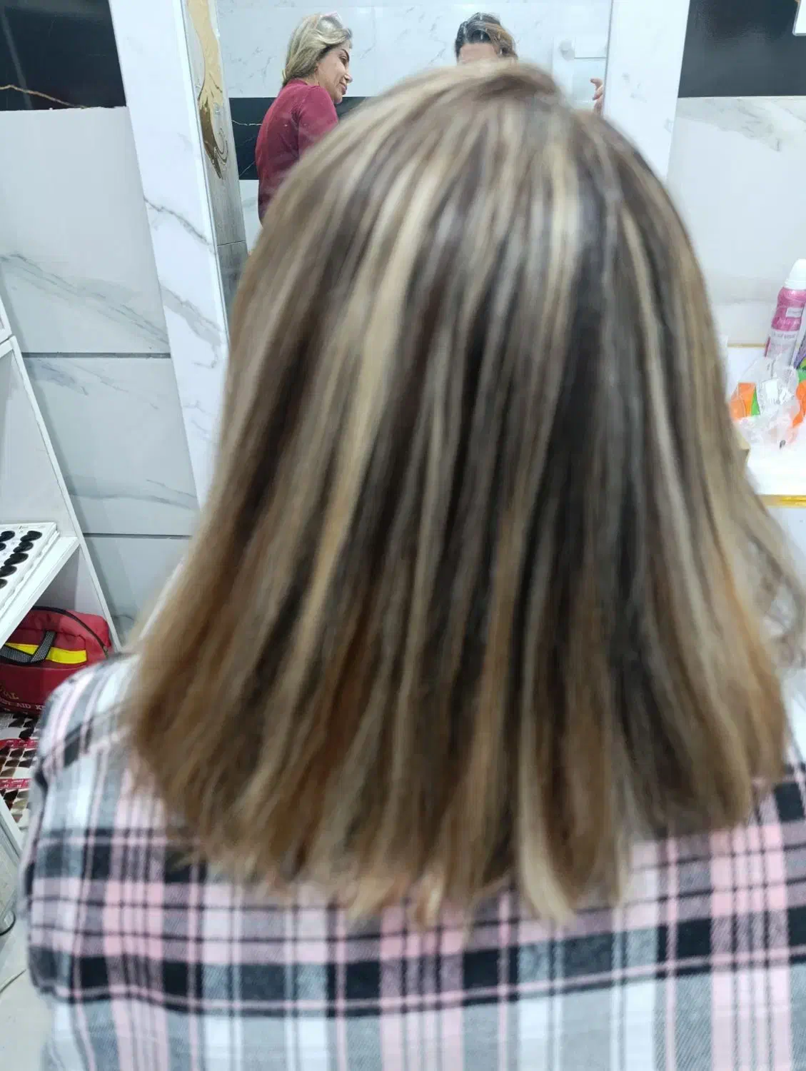 مدل رایگان|خدمات آرایشگری و زیبایی|محمدشهر, همایون ویلا|دیوار