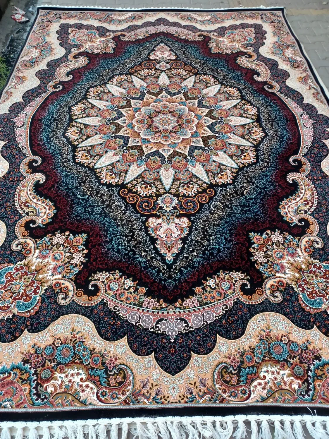 بهترین فرش های درحدنو از ۴متری ۶متری ۹متری و۱۲متری|فرش|اردبیل, |دیوار