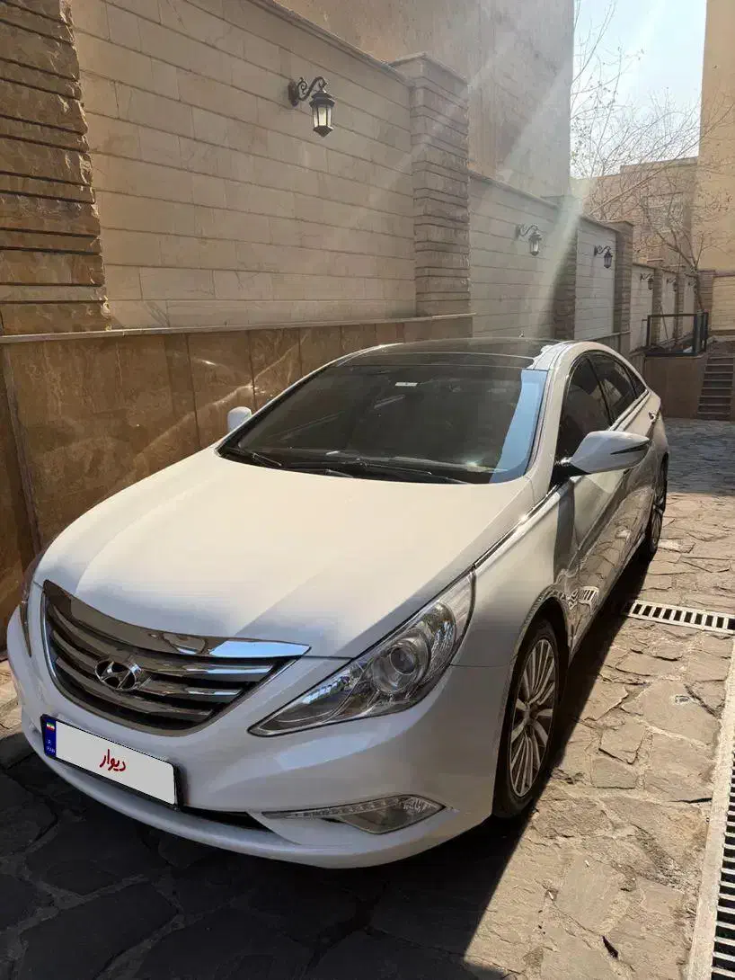 سوناتا YF مدل ۲۰۱۴ سفید|خودرو سواری و وانت|تهران, پاسداران|دیوار