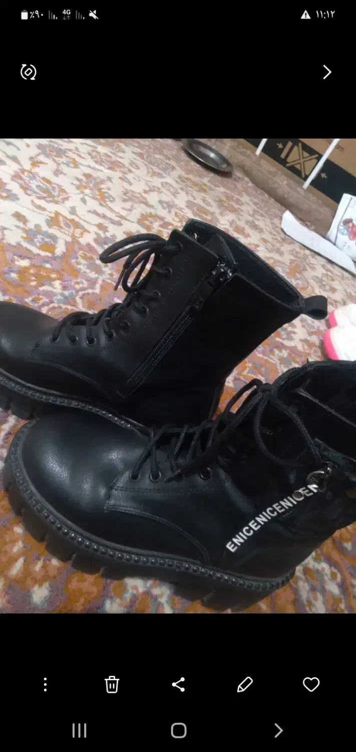 نیم بت و کفش سفید شیک|کیف، کفش، کمربند|سوسنگرد, |دیوار