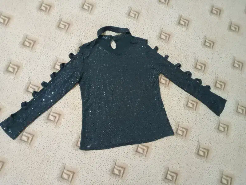 لباس مجلسی|لباس|دزفول, |دیوار