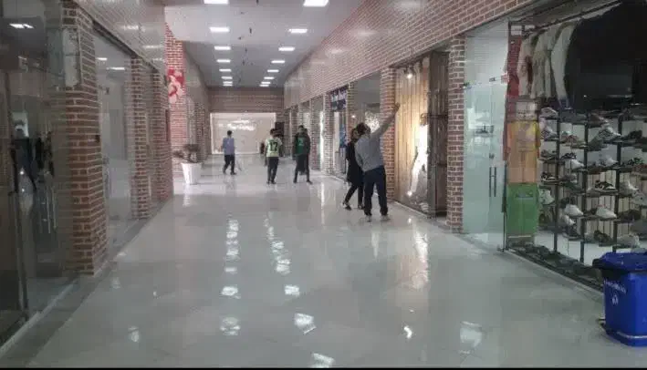 فروش مغازه ۱۹ متری بازار روز|فروش مغازه و غرفه|محمدشهر, محمدشهر|دیوار