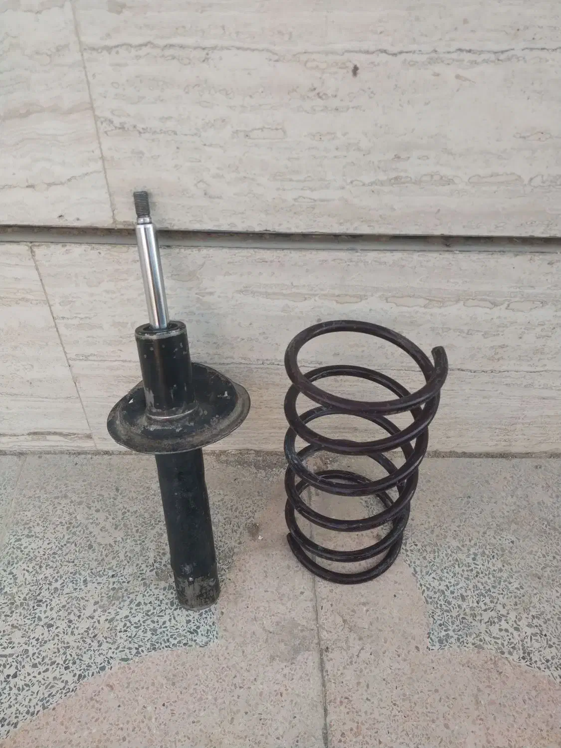 کمک و فنر خودرو|قطعات یدکی و لوازم جانبی|اصفهان, ملکشهر|دیوار