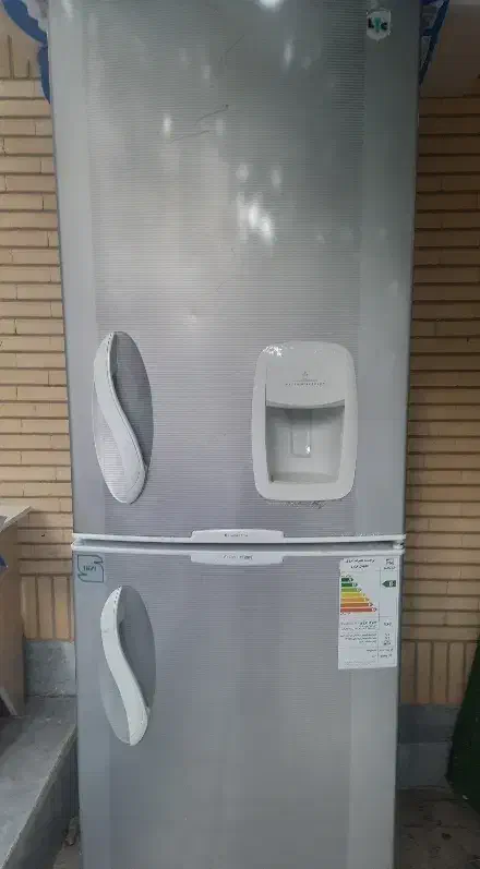 یخچال فریزر|یخچال و فریزر|شاهین‌شهر, شهرک گلدیس|دیوار