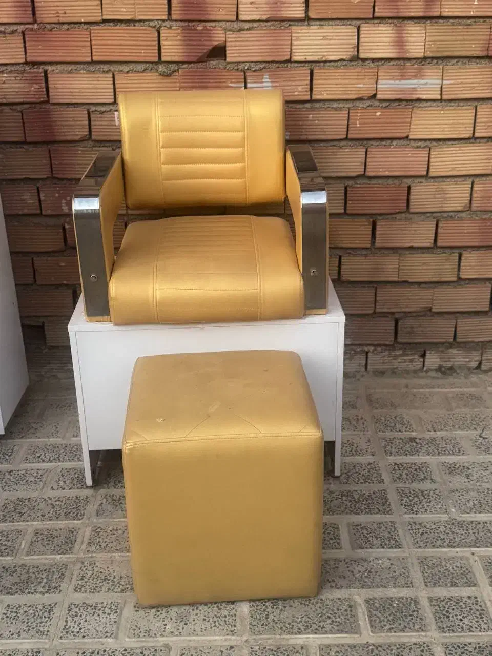 صندلی اسپا،پدیکور|آرایشگاه و سالن‌های زیبایی|ایلام, |دیوار