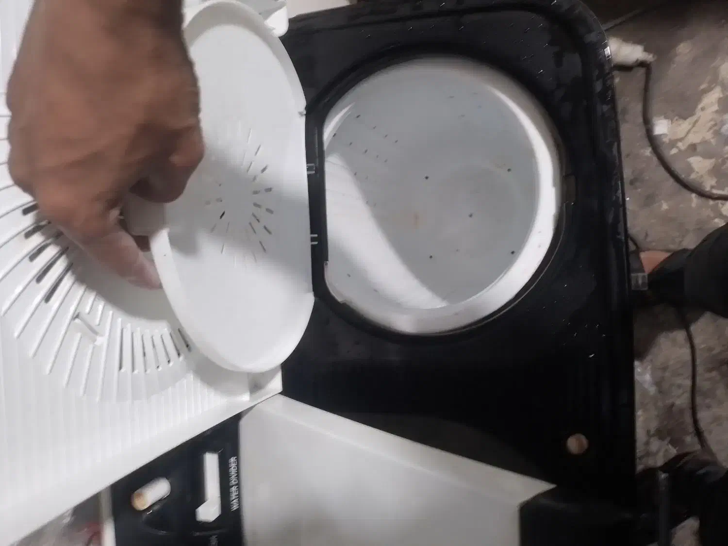 تعمیرات و سرویس اسپلیت  کولرگازی و لباسشویی دوقولو|خدمات پیشه و مهارت|قشم, |دیوار