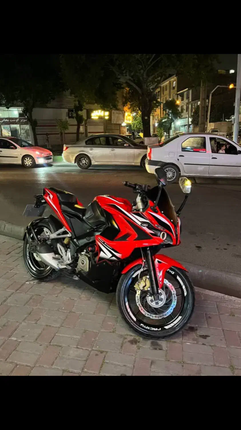 rs200|موتورسیکلت|گرگان, |دیوار