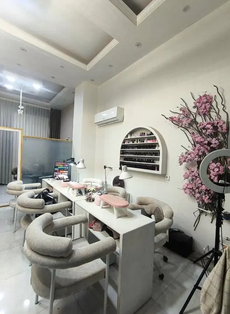 شاگرد اصلاح کار و یک عدد ناخن کار|استخدام درمانی، زیبایی، بهداشتی|قرچک, مهدیه|دیوار