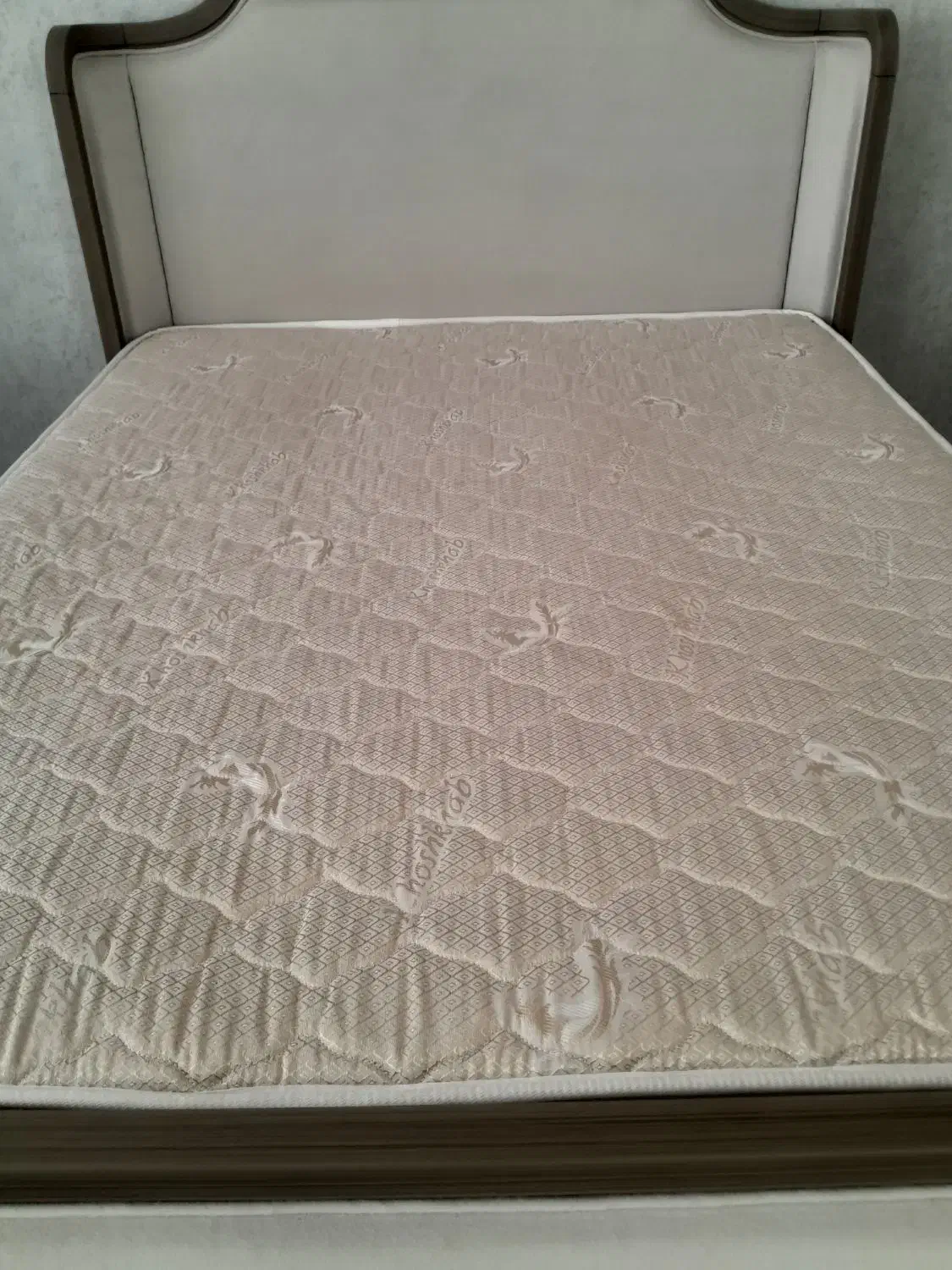 تخت خواب با دشک میز دراور|تخت و سرویس خواب|لالجین, |دیوار