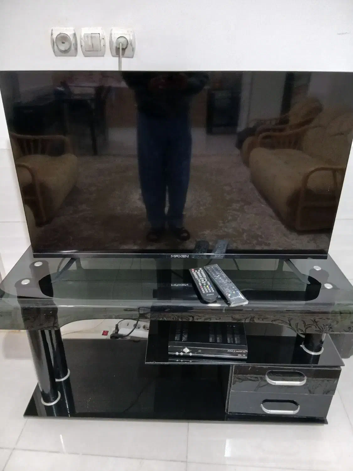 تلویزیون۴۳ اینچ مکسن|تلویزیون و پروژکتور|نیشابور, فردوسی جنوبی|دیوار