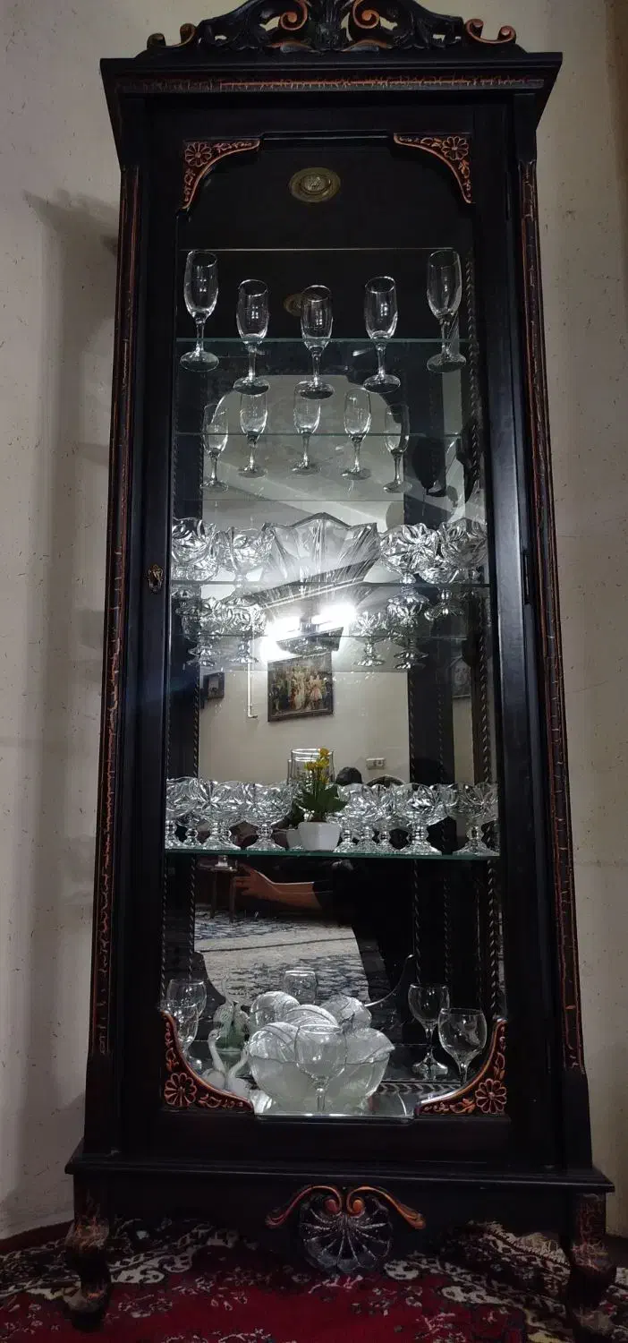 بوفه تاج دار|بوفه، ویترین، کنسول|محمدیه-قزوین, |دیوار