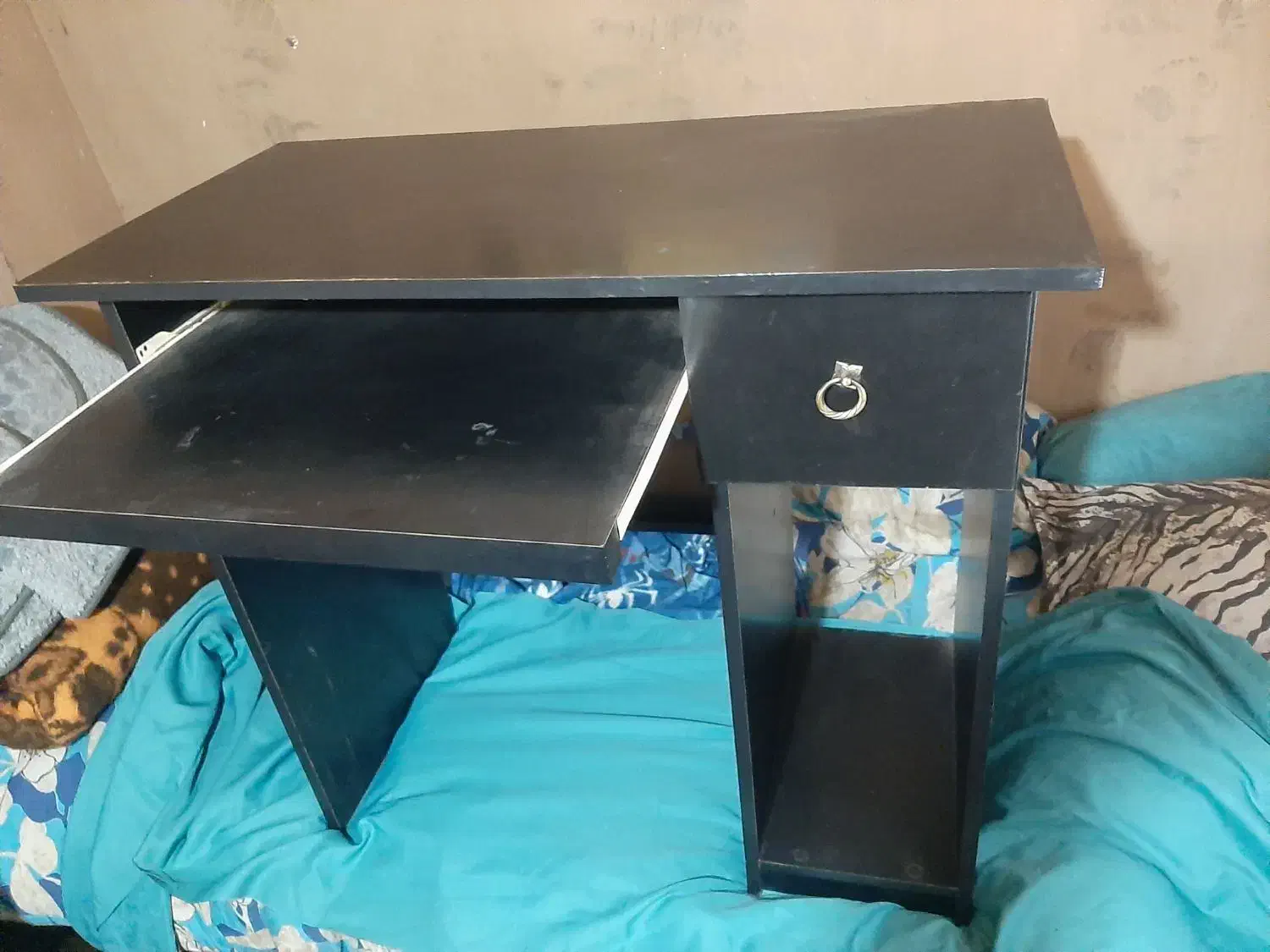 میز کامپیوتر|میز تحریر و کامپیوتر|صومعهسرا, |دیوار