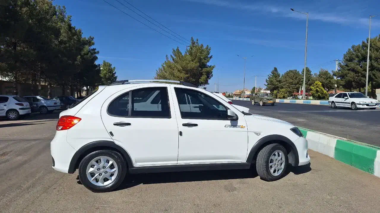 کوئیک سفید معمولی مدل ۱۴۰۰|خودرو سواری و وانت|قائن, |دیوار