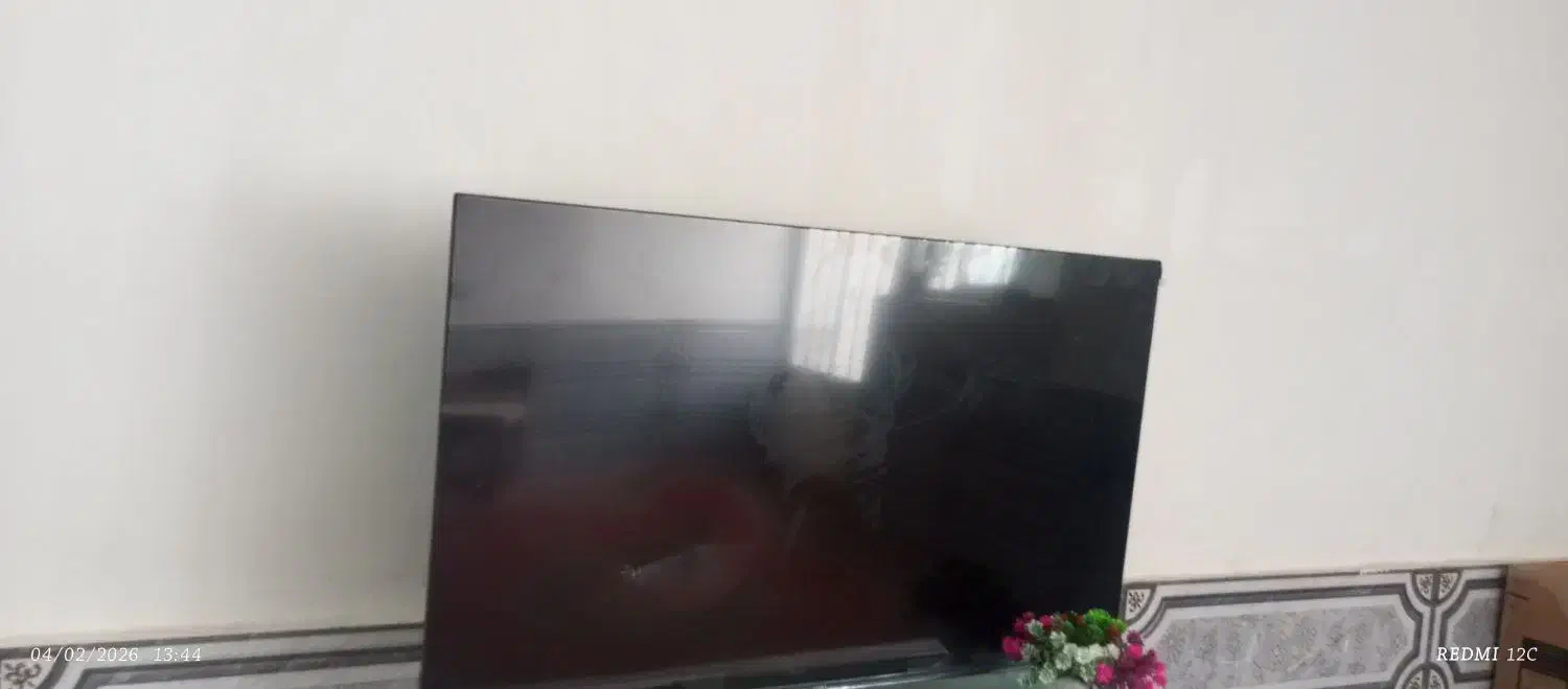 تلویزیون شکسته|تلویزیون و پروژکتور|دزفول, |دیوار