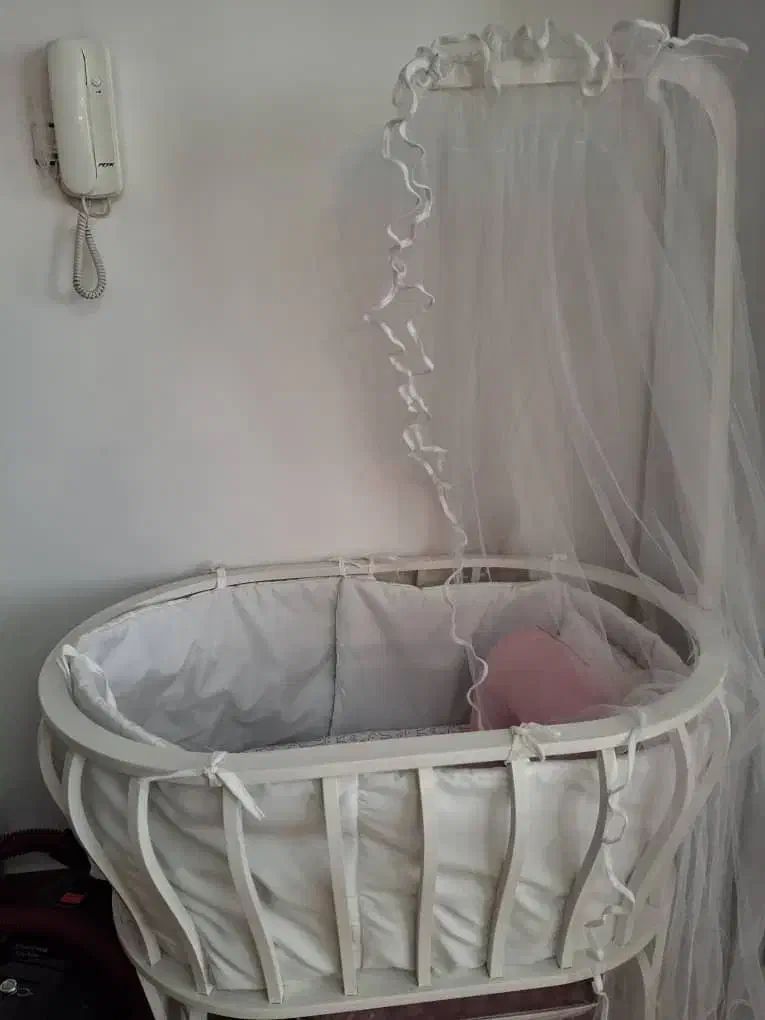 گهواره سفید نونو سالم پشه بند هم داره|تخت و صندلی بچه|قرچک, محمد آباد|دیوار