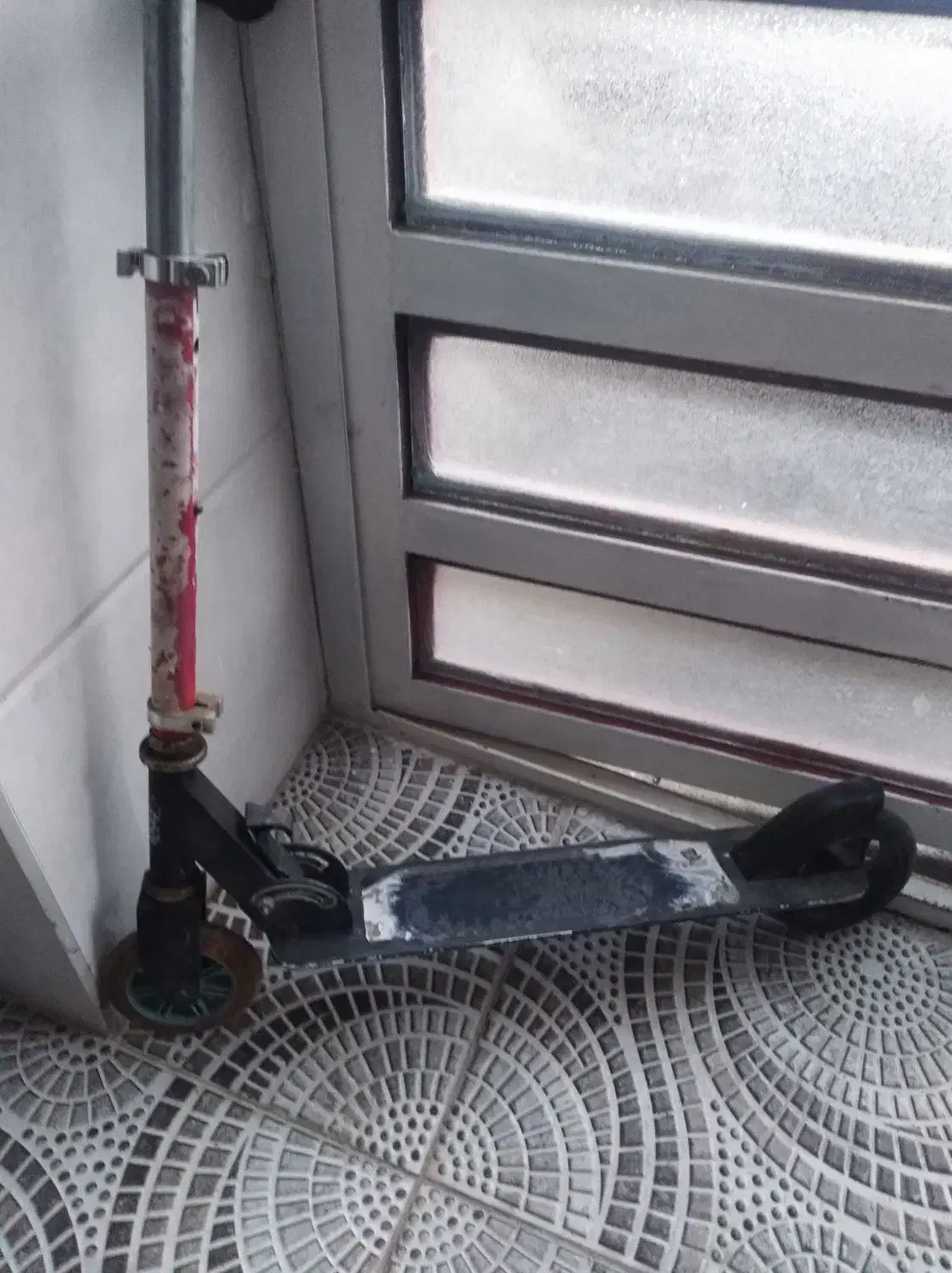 اسکوتر دسته بالا پایین تنظیم میشه ترمز داره|دوچرخه، اسکیت، اسکوتر|نقده, |دیوار