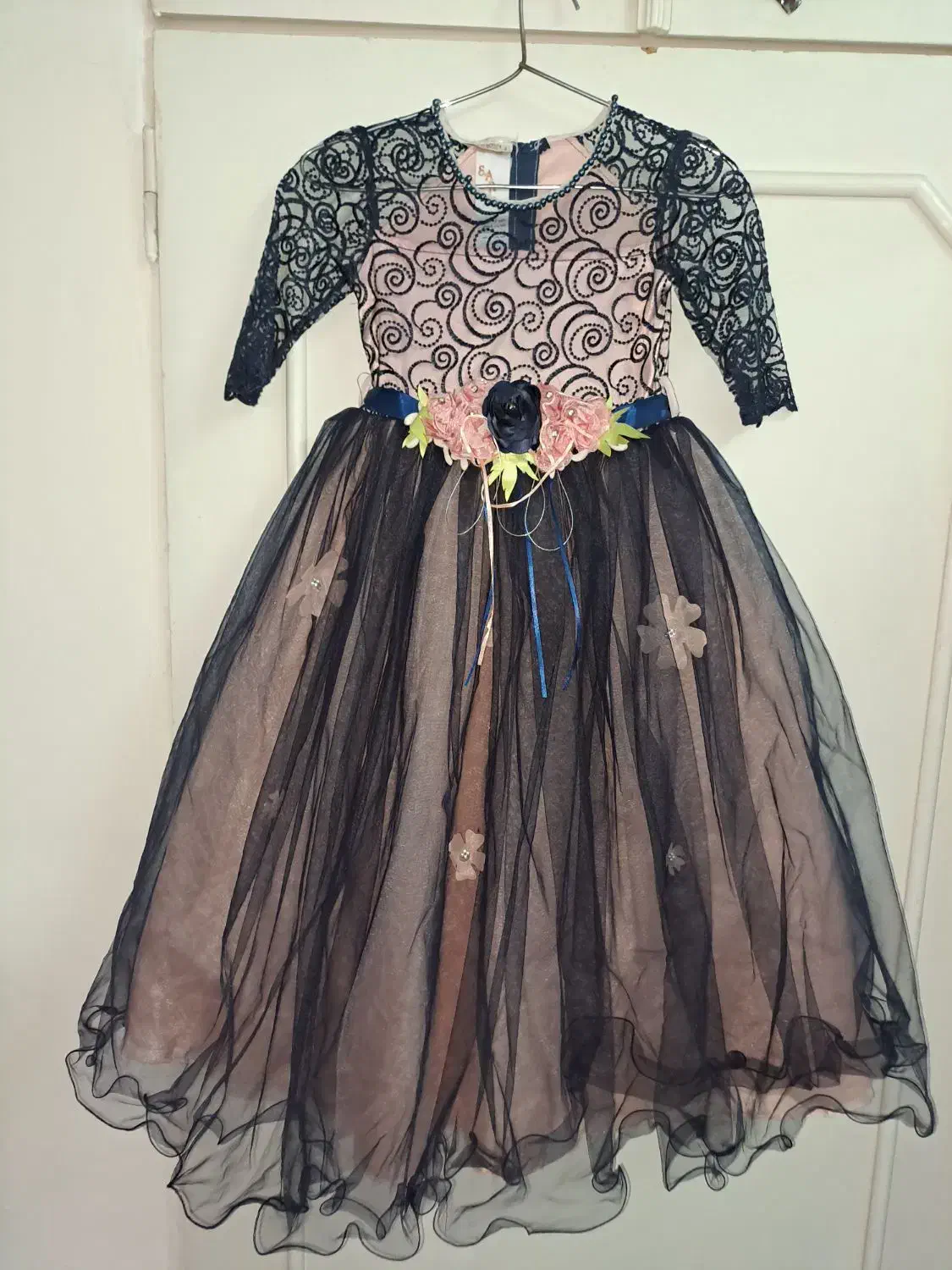 لباس زمستانی ومجلس دخترانه بچگانه|کفش و لباس بچه|مشهد, هفت تیر (آب و برق)|دیوار