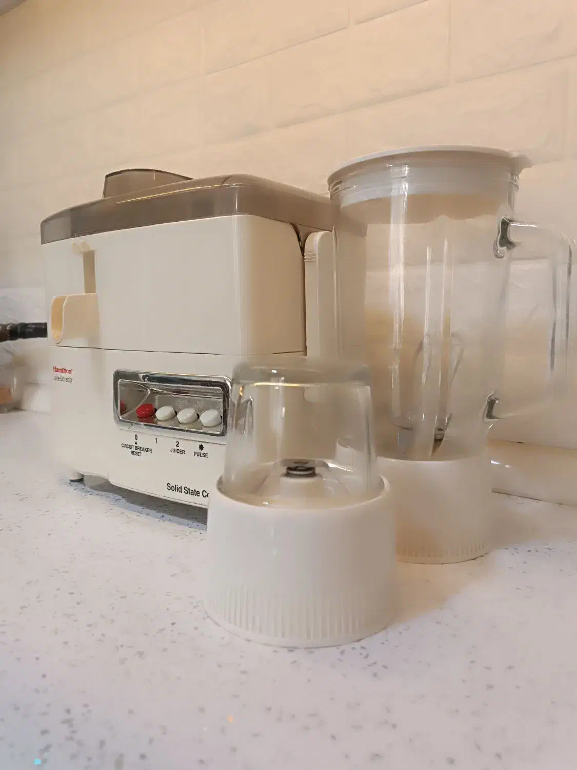 ابمیوه گیری سه کاره|آبمیوهگیر و آبمرکباتگیر|نجفآباد, فاز ۳ شهرک آزادگان|دیوار