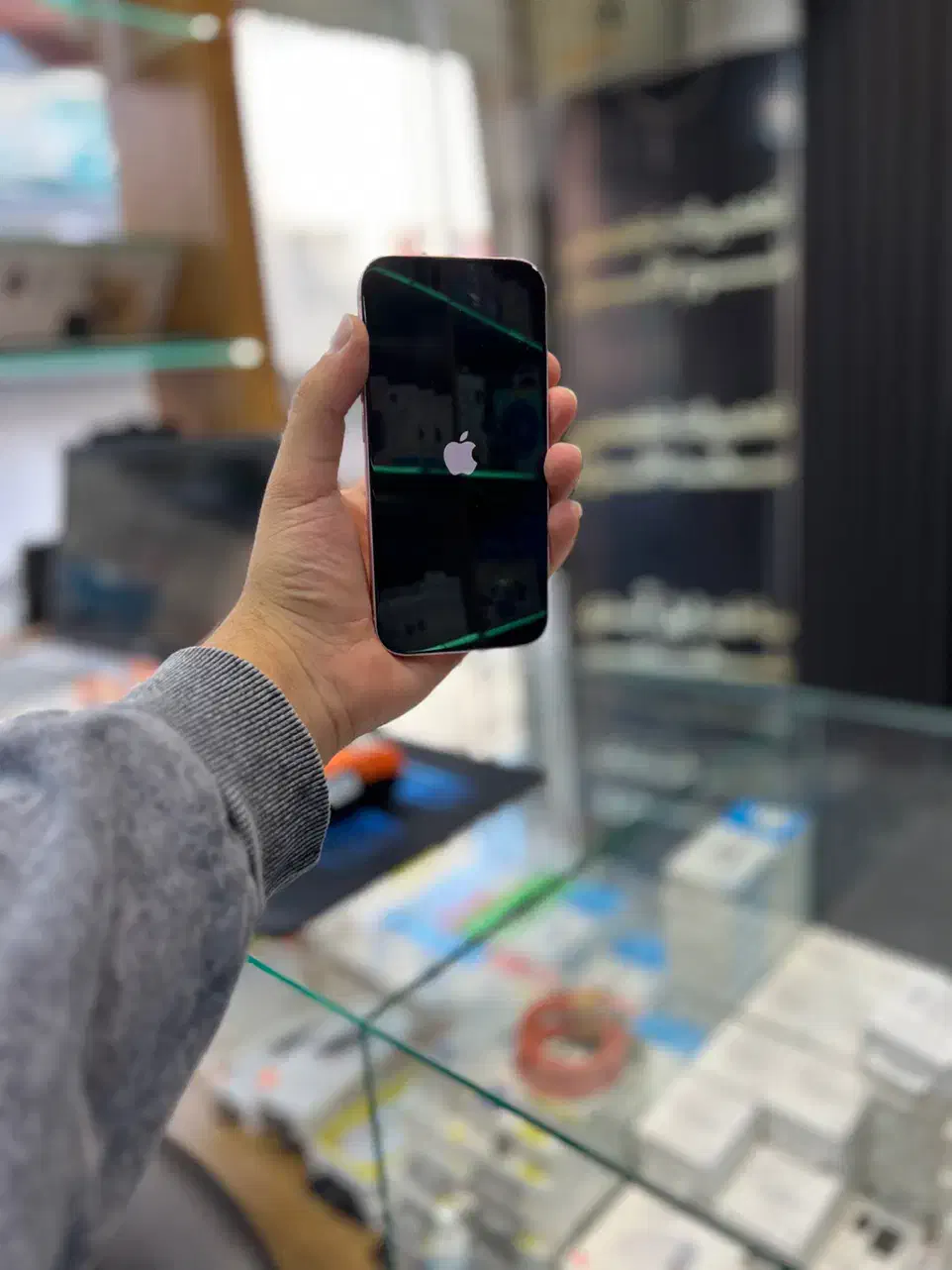 آیفون ۱۵ نرمال ۱۲۸ گیگابایت دوسیمکارت|موبایل|محمدشهر, محمدشهر|دیوار