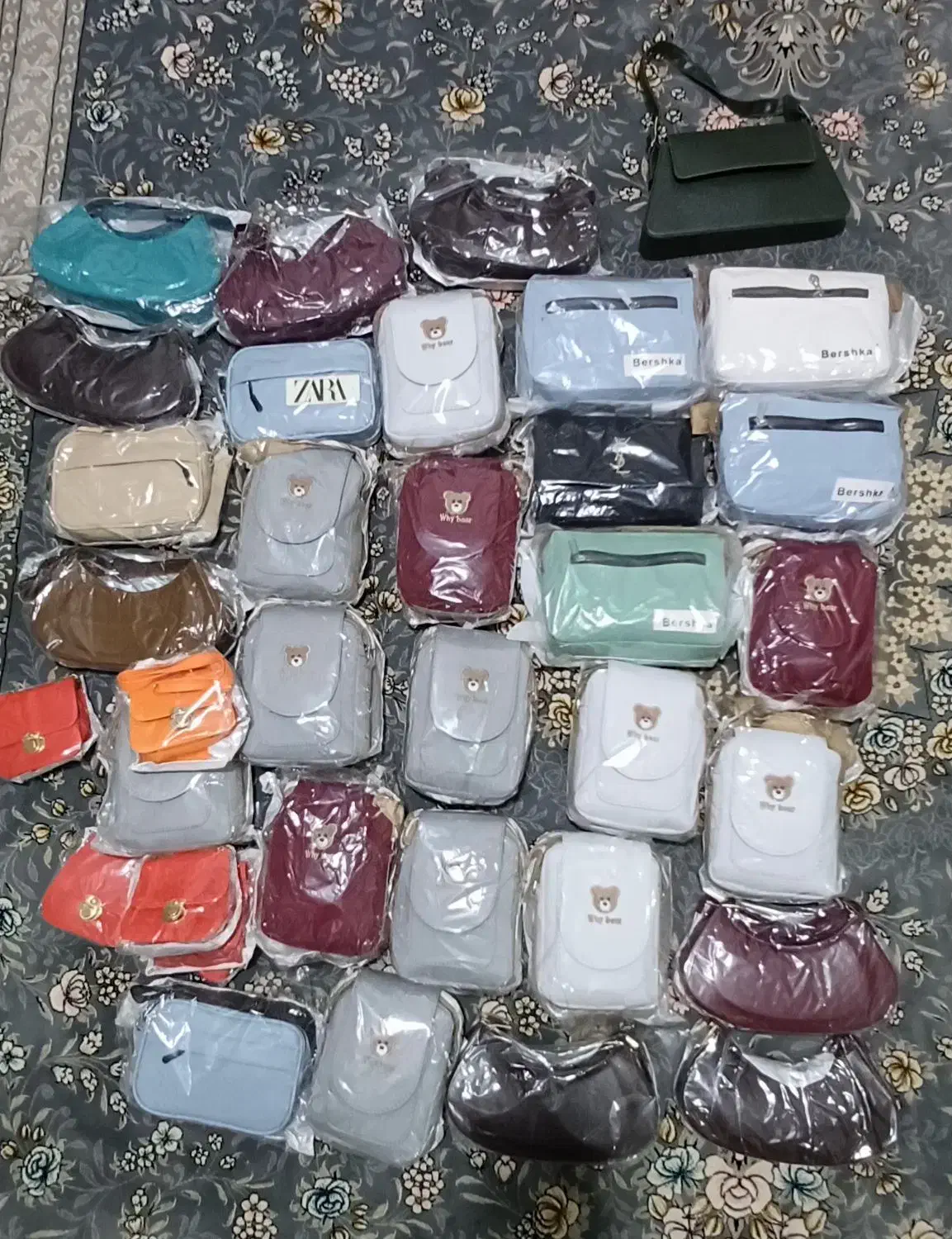 کیف|کیف، کفش، کمربند|یاسوج, |دیوار