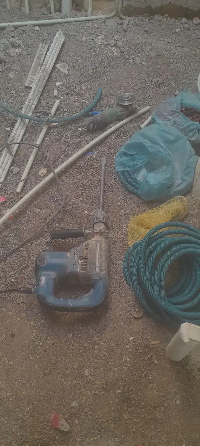 برق گشی ودیوارچینی کاشی کاری|خدمات پیشه و مهارت|قزوین, |دیوار