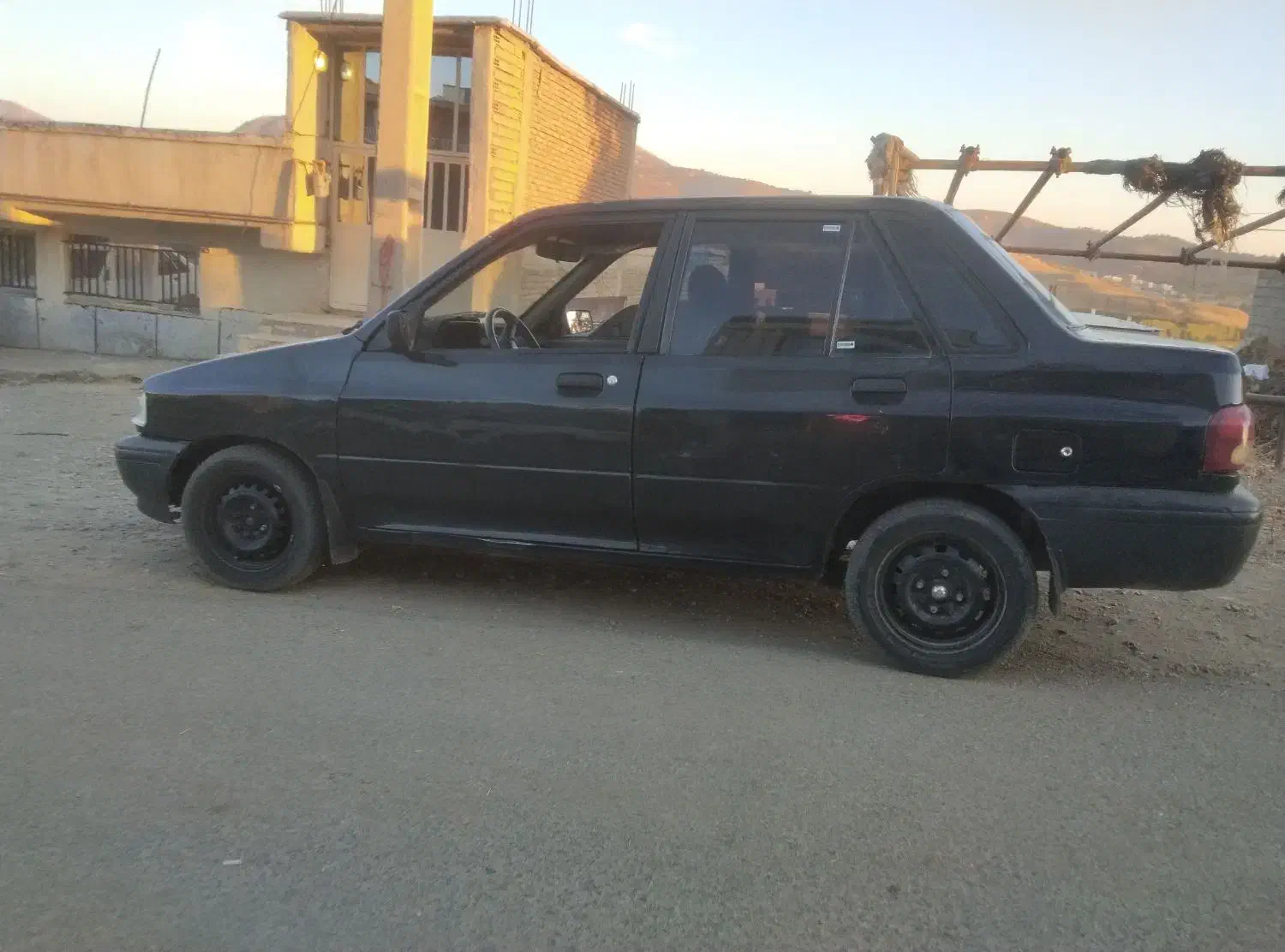 پراید مدل ۸۳ فاقد مدارک|خودرو سواری و وانت|بانه, |دیوار