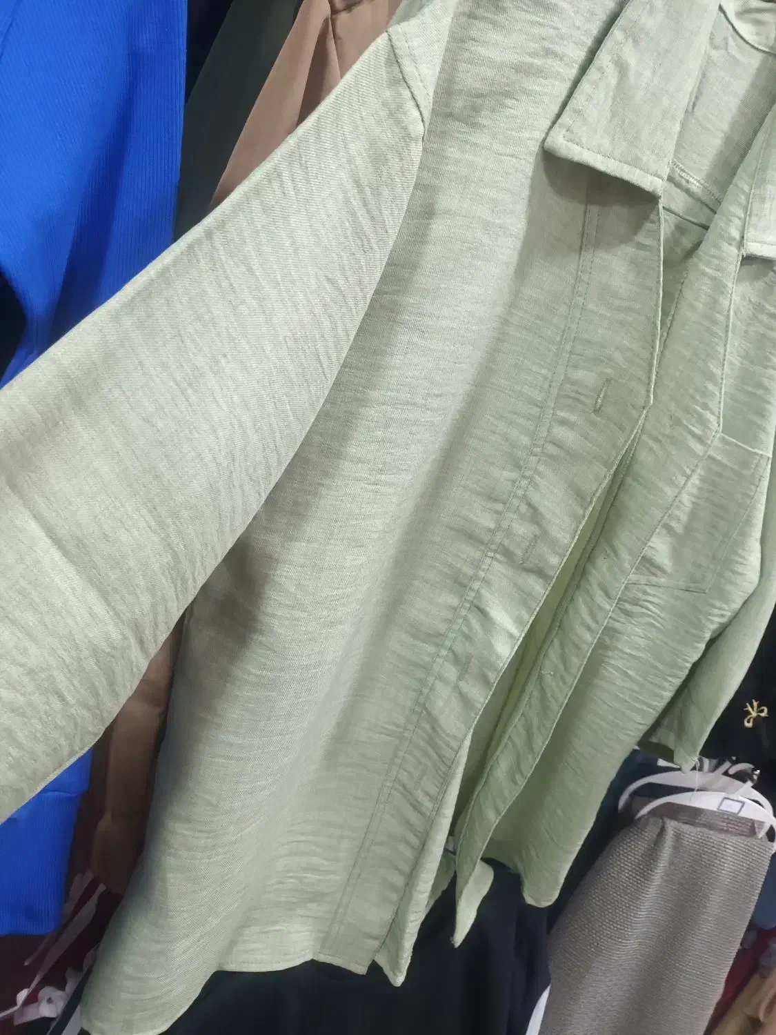 مانتو|لباس|شاهین دژ, |دیوار