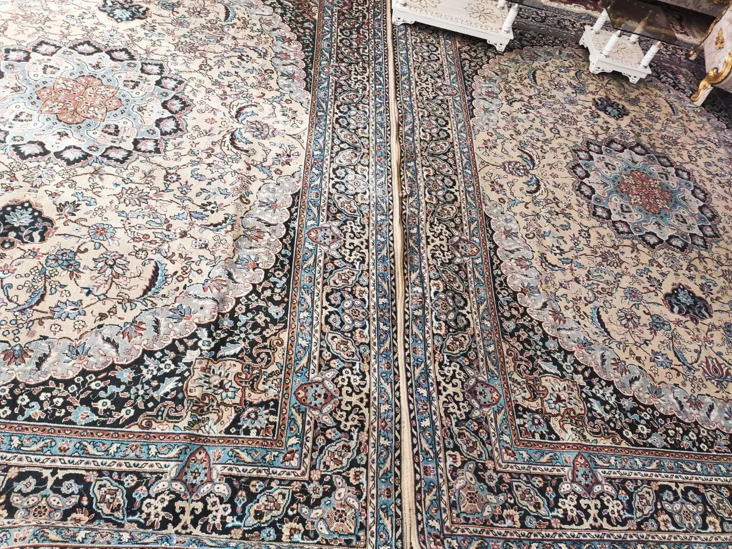 یک جفت فرش ۱۲ متری خوش رنگ|فرش|مرند, |دیوار