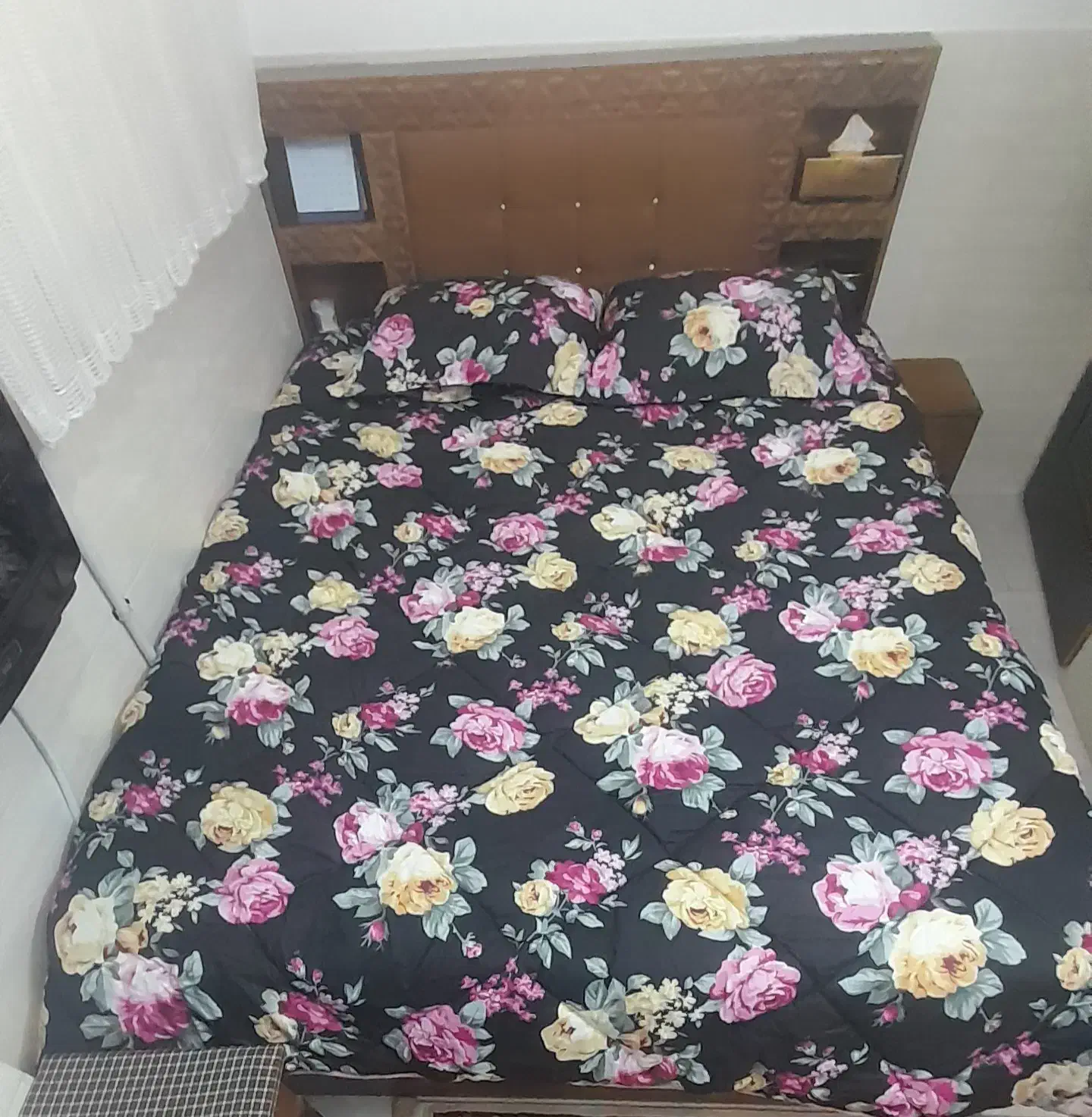 رو تختی دونفره طرح گل|سرویس روتختی|شاهرود, |دیوار