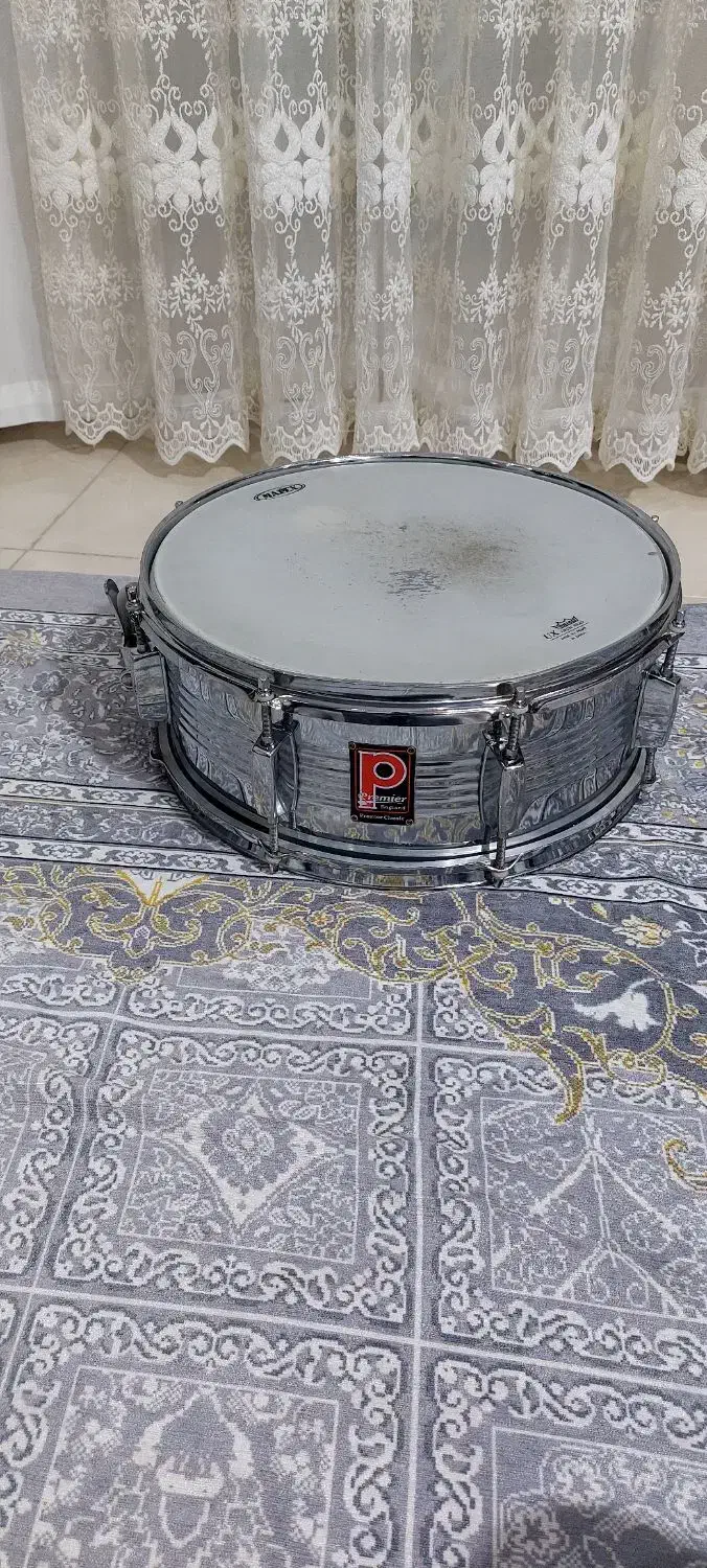سایدرام|درام و پرکاشن|شاهین‌شهر, شهرک گلدیس|دیوار