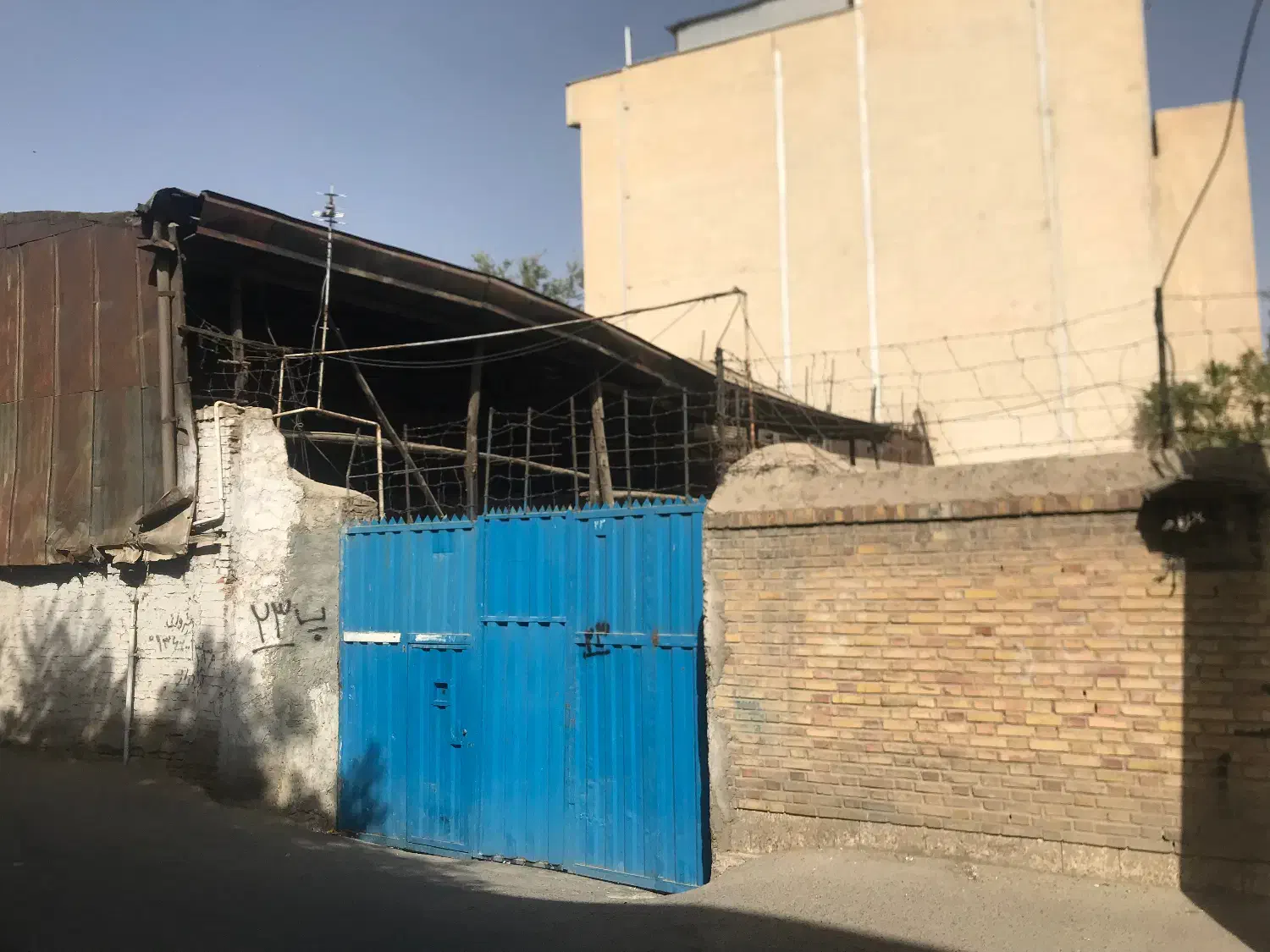 فروش ملک  کلنگی تجاری مسکونی منطقه ۱۶|فروش زمین و ملک کلنگی|تهران, نازی‌آباد|دیوار