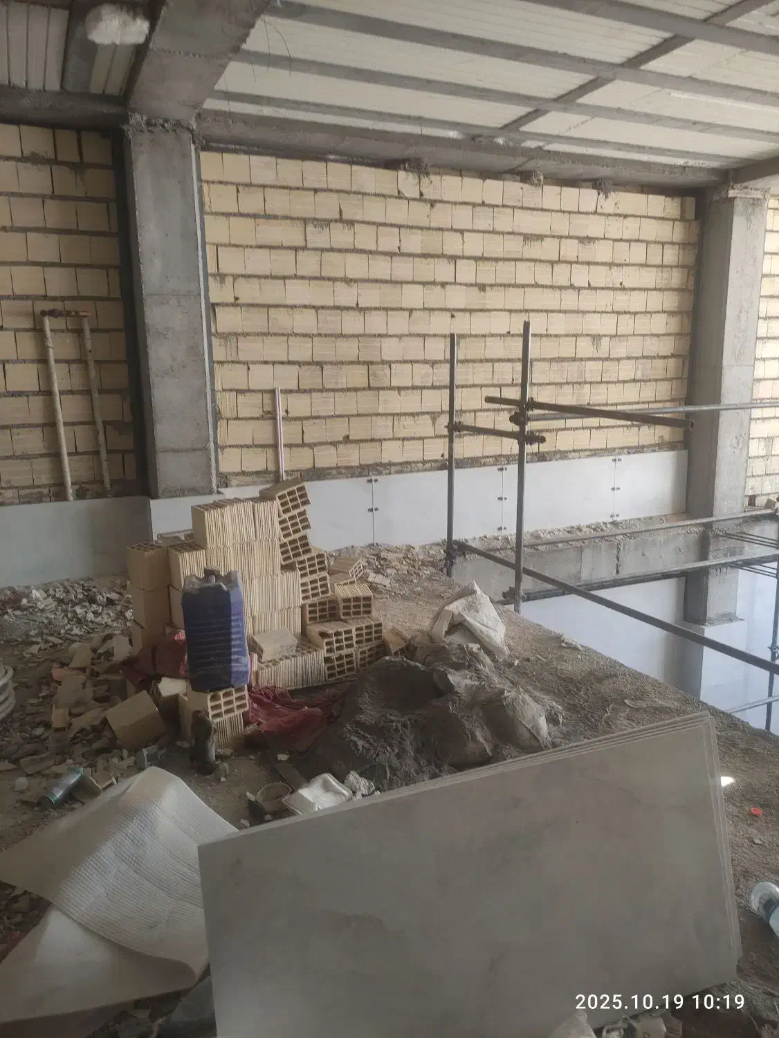 شاگرد کاشیکاری|استخدام معماری، عمران و ساختمانی|شیراز, کوشک بیدک|دیوار