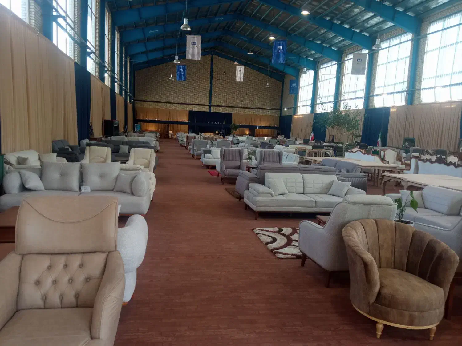 استخدام فروشنده و بازیگر خانم|استخدام هنری و رسانه|اردبیل, |دیوار