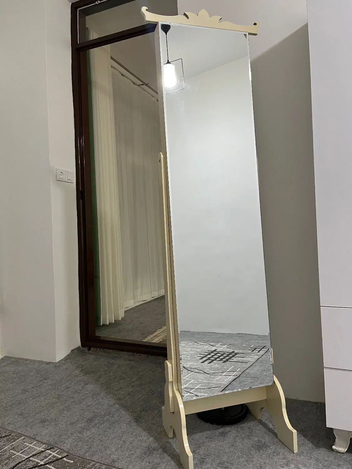 آینه|آینه|سقز, |دیوار