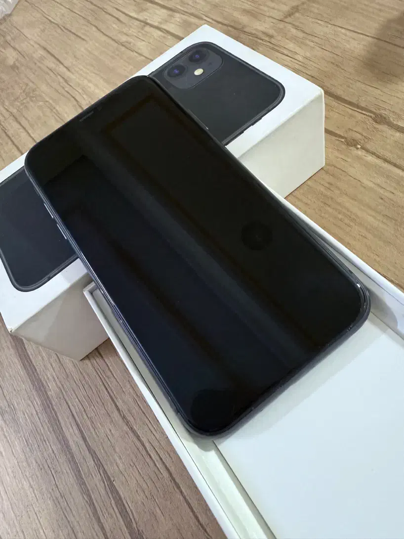 Iphone 11 64GB 2SIM CH باز نشده|موبایل|تهران, چیتگر جنوبی|دیوار