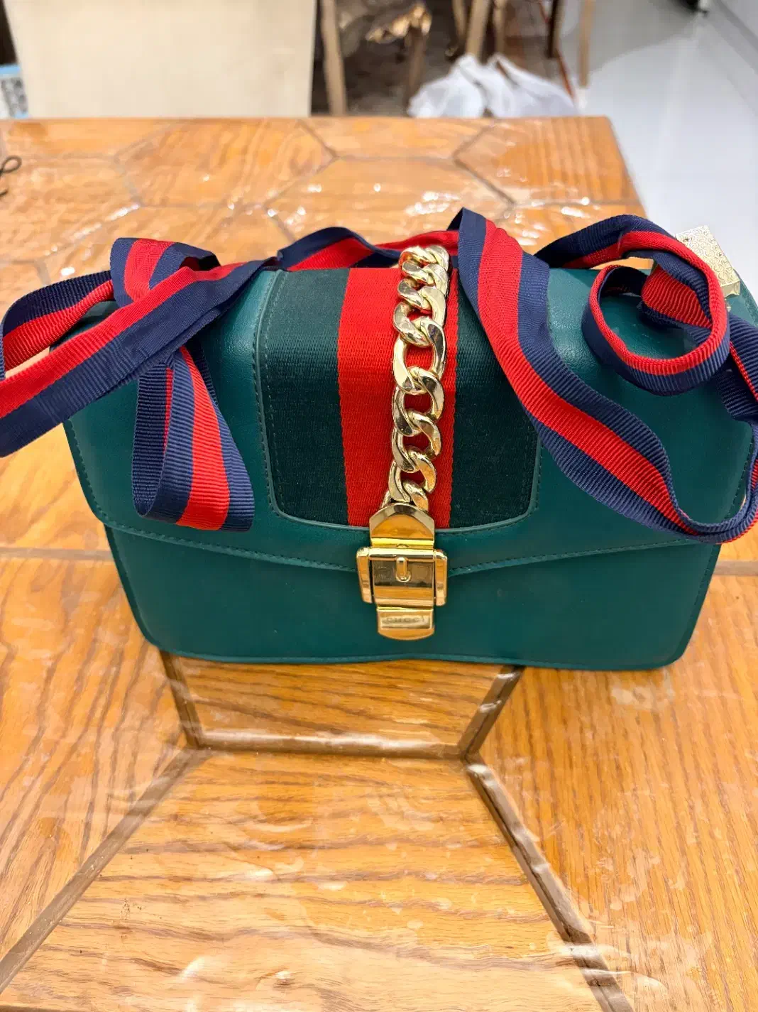 کیف زنانه برمد گوچی|کیف، کفش، کمربند|ساری, |دیوار