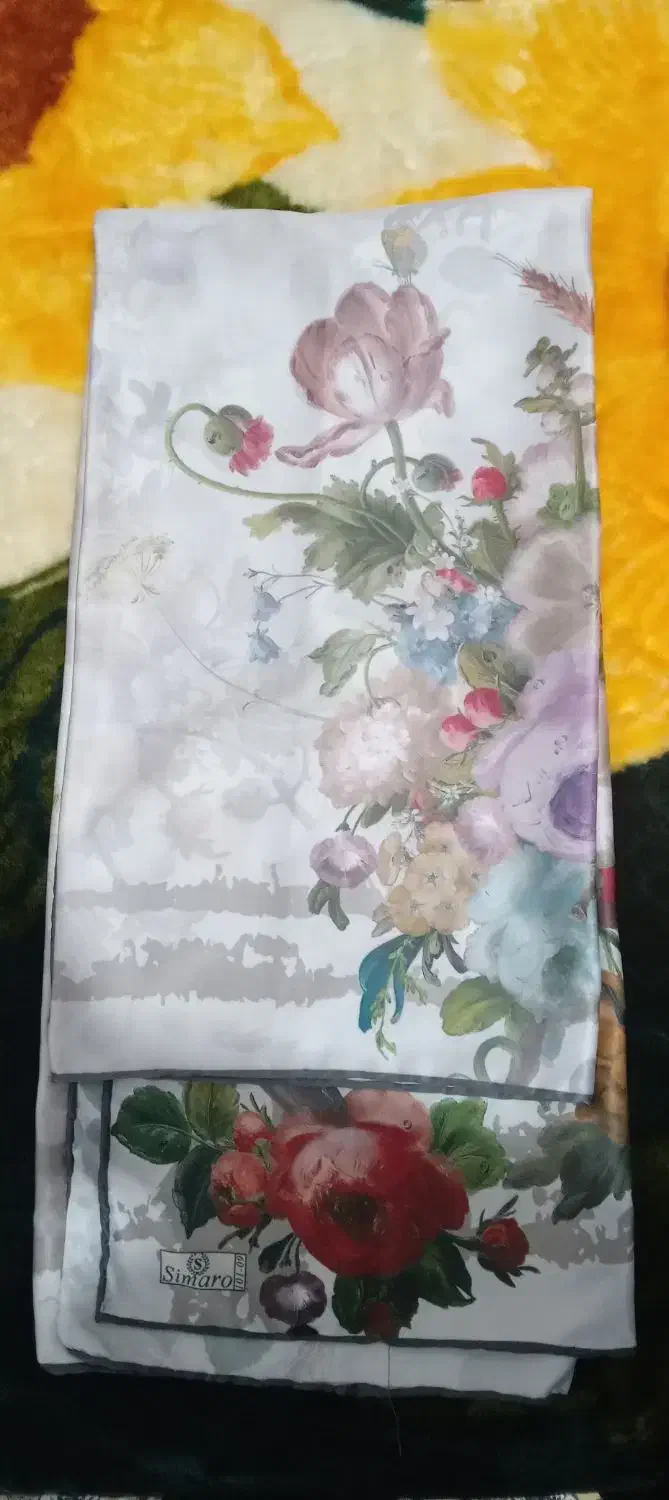 روسری ساتن|لباس|خوی, |دیوار