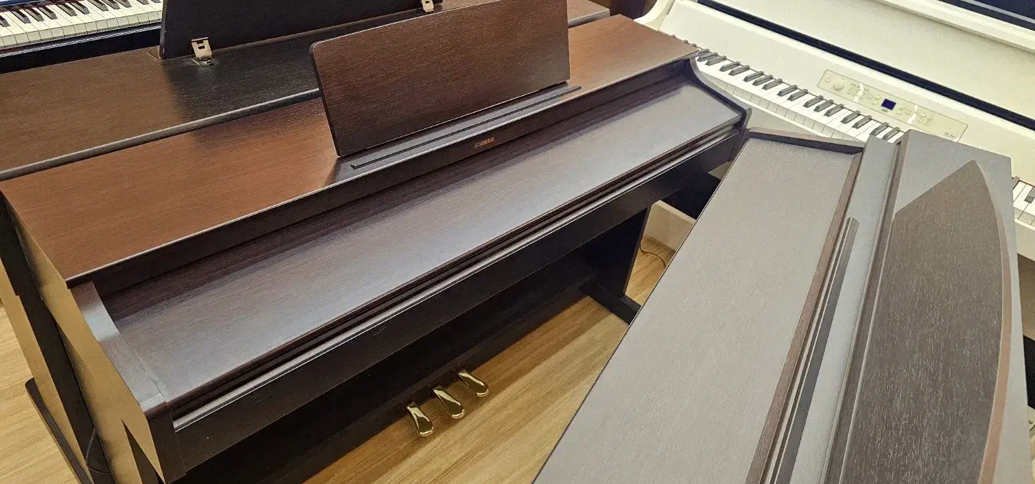 پیانو یاماها ydp 163|پیانو، کیبورد، آکاردئون|اصفهان, کوی امام جعفر صادق|دیوار