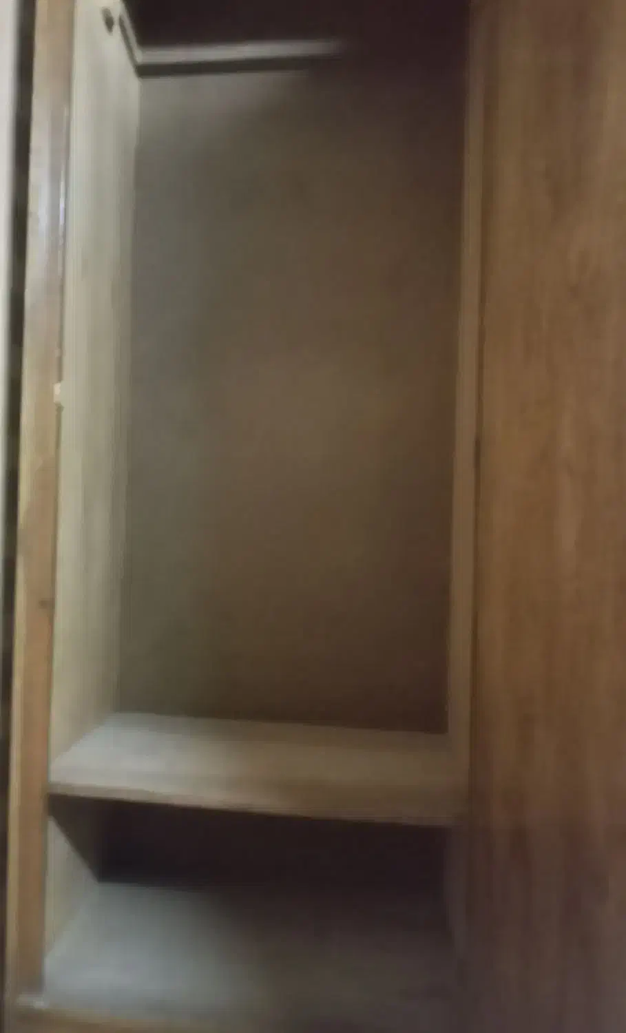 کمد لباس   چوب گردو   سالم و نو|جاکفشی، کمد، دراور|تهران, اوقاف|دیوار