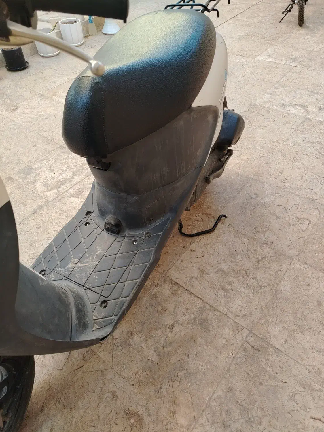 پاکشتی سوزوکی لتس 4|موتورسیکلت|شهرضا, |دیوار