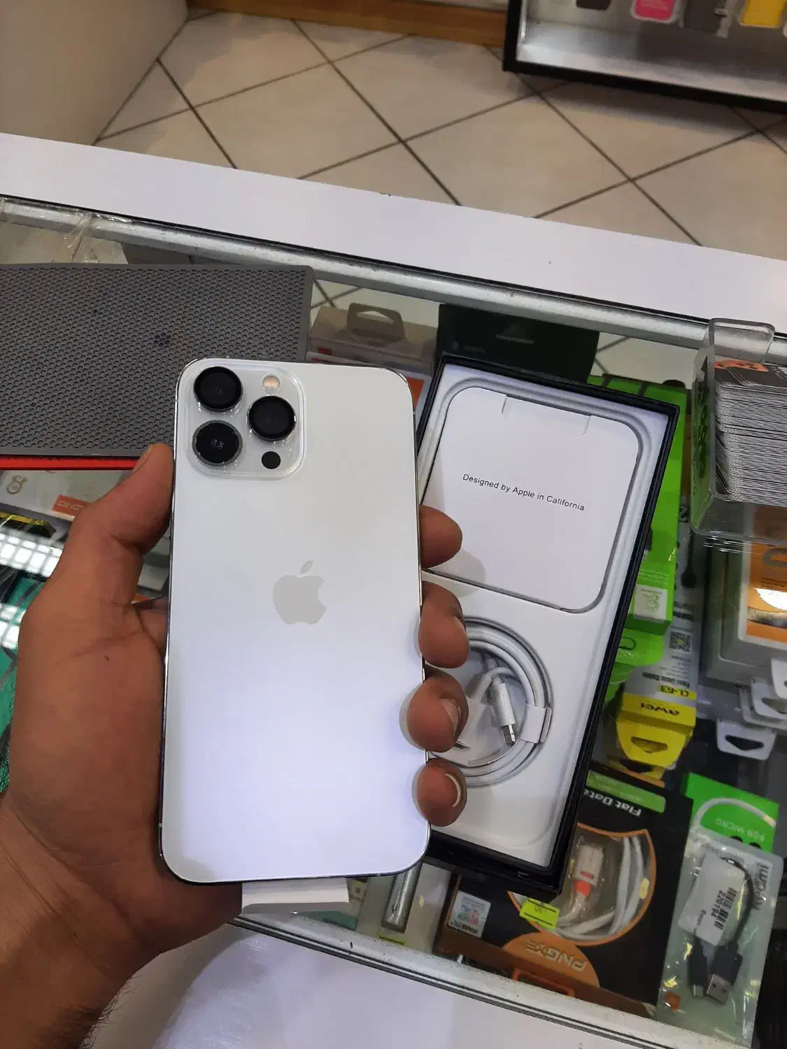 iPhone 13 Pro max حافظه 256 گیگابایت|موبایل|کیش, |دیوار