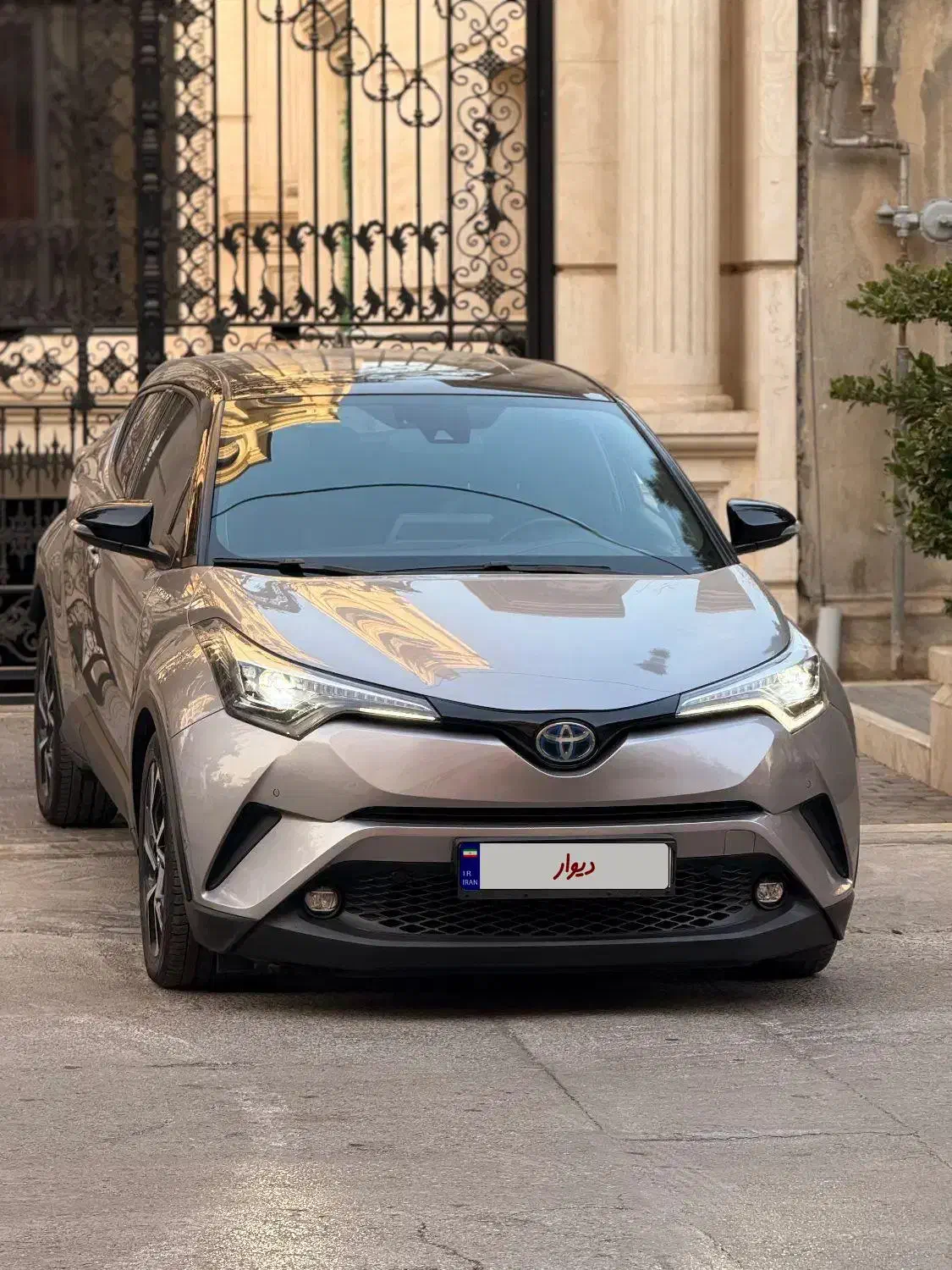 Toyota chr style selection hybrid|خودرو سواری و وانت|مشهد, کوثر|دیوار