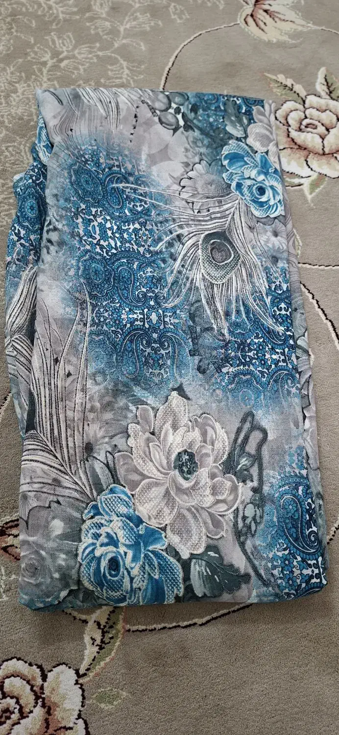 چادر دوخته شده|لباس|تهران, امام زاده حسن|دیوار