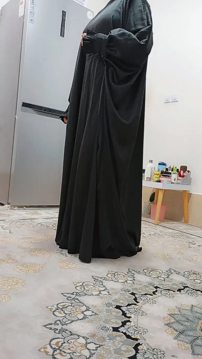 عبا در حد نو|لباس|مشهد, کارگران|دیوار