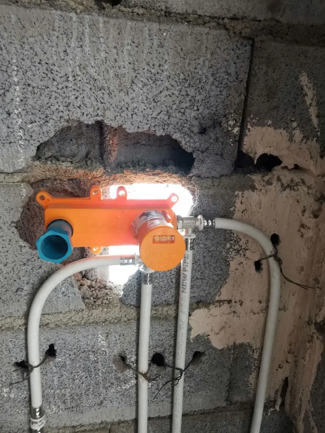 مجری تاسیسات ساختمانی آب و فاضلاب|خدمات پیشه و مهارت|قروه, |دیوار