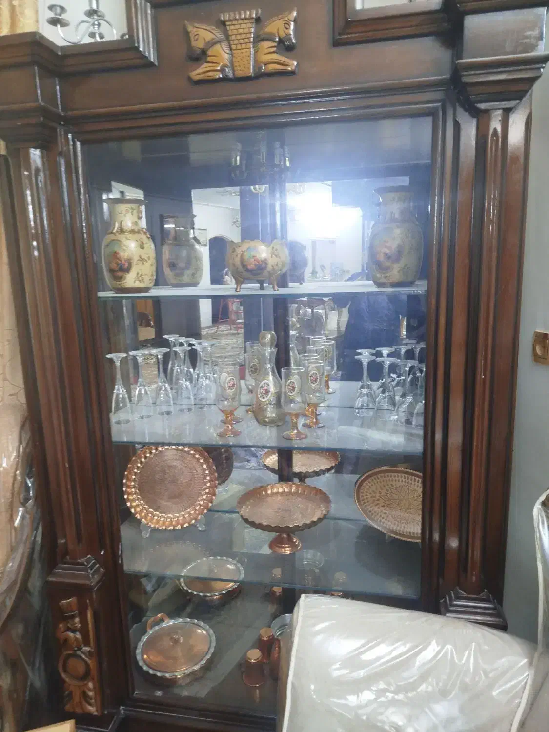 ویترین تمام چوب|بوفه، ویترین، کنسول|فلاورجان, |دیوار